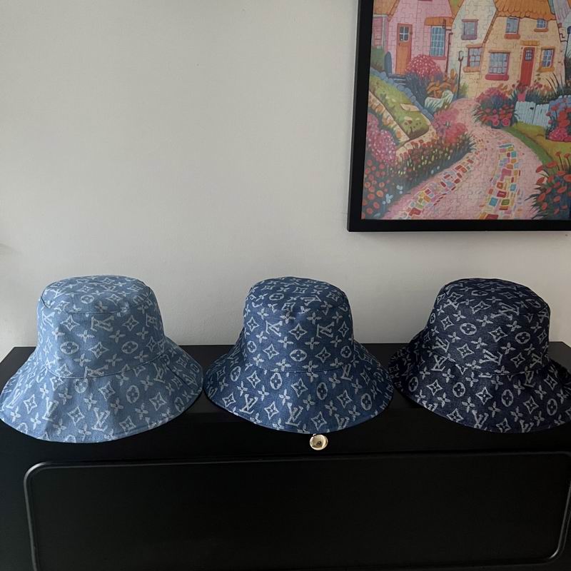 LV Hat 100502